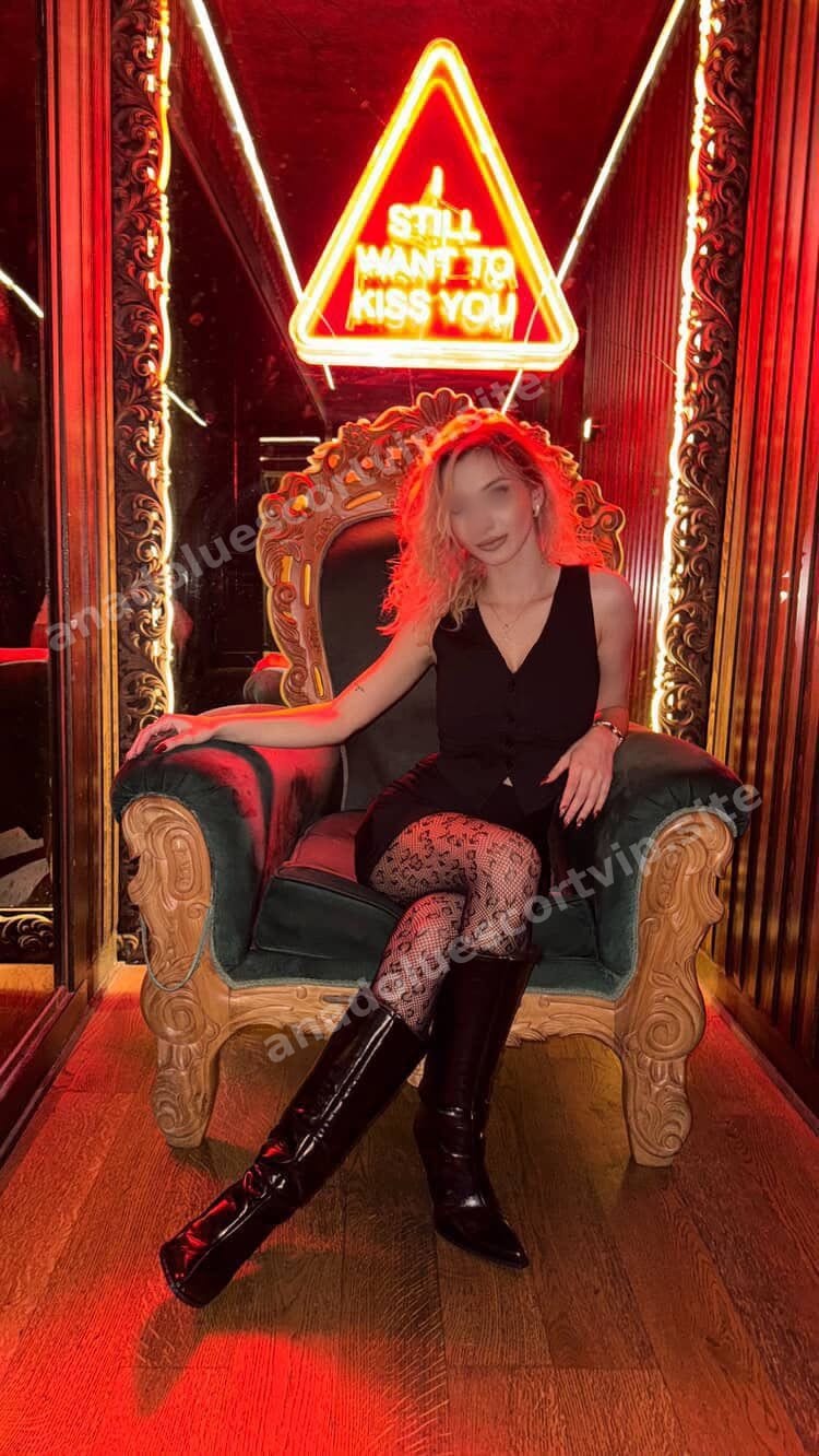 Defne — Sultanbeyli escort 6